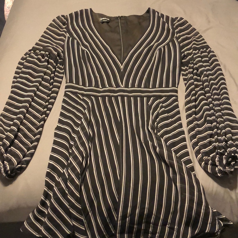 Low V neck mini dress